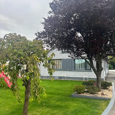 Natonia House *