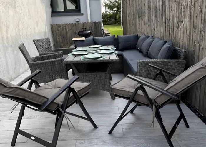 Natonia House 털러모어